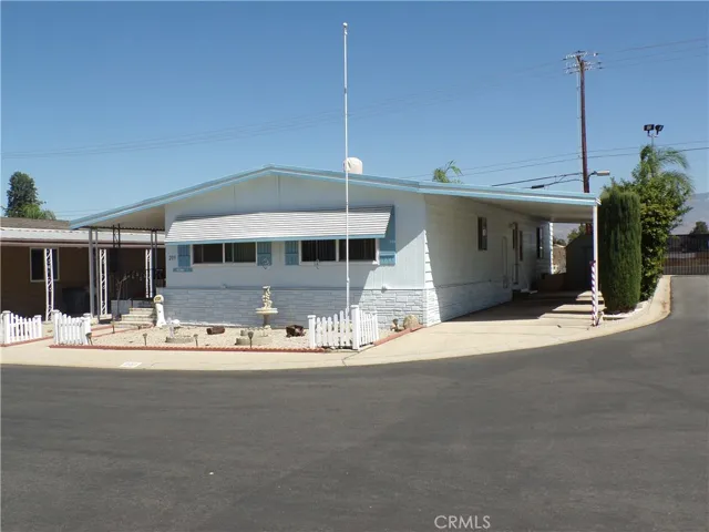 626 N Dearborn Street Unit 209, Redlands, California 92374