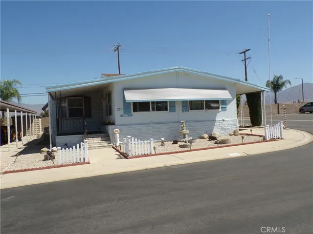 626 N Dearborn Street Unit 209, Redlands, California 92374