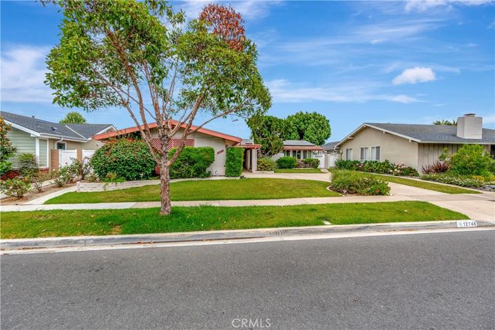 12746 Martha Ann Drive, Rossmoor, California 90720