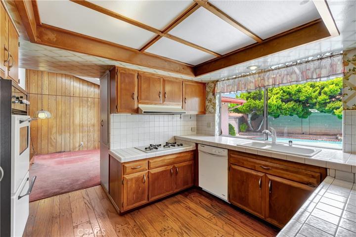 12746 Martha Ann Drive, Rossmoor, California 90720