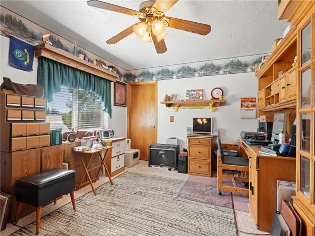 Office/2nd room