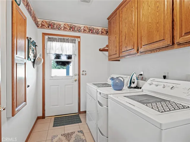 Indoor laundry/mudroom