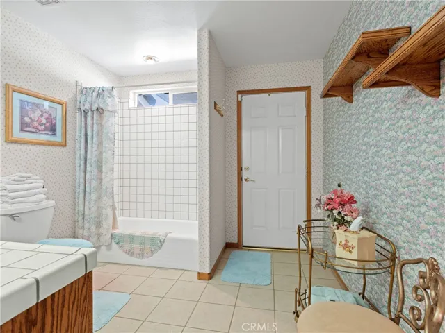 Guest bath with mudroom feature
