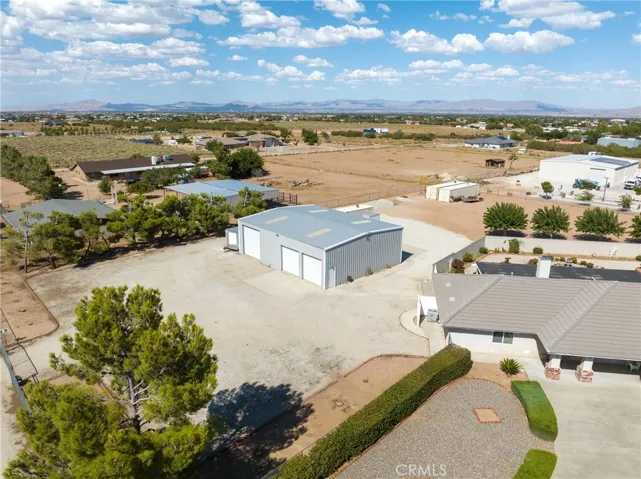 Drone showing 40x60 garage