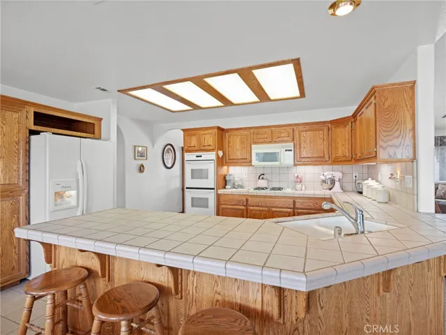 Breakfast bar