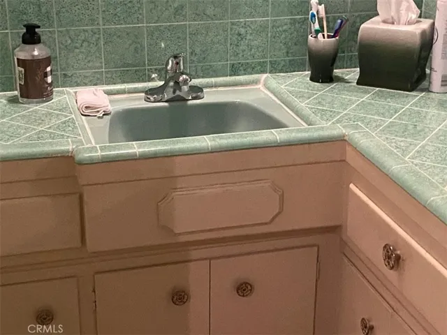 1307 N Euclid Avenue, Upland, California 91786