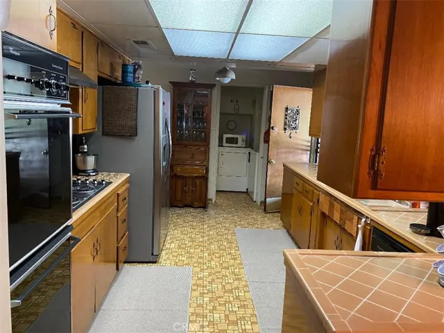 1307 N Euclid Avenue, Upland, California 91786