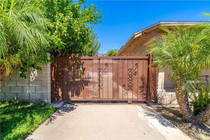 1122 E 26th Street, San Bernardino, California 92404