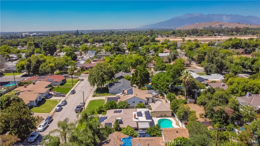 1122 E 26th Street, San Bernardino, California 92404