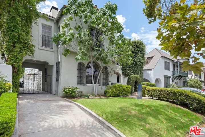 325 N Mansfield Avenue, Los Angeles, California 90036