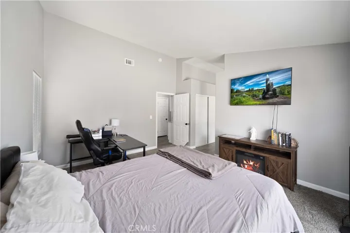 8825 Peach Avenue, California City, California 93505
