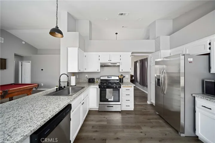 8825 Peach Avenue, California City, California 93505