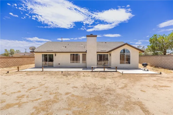 8825 Peach Avenue, California City, California 93505