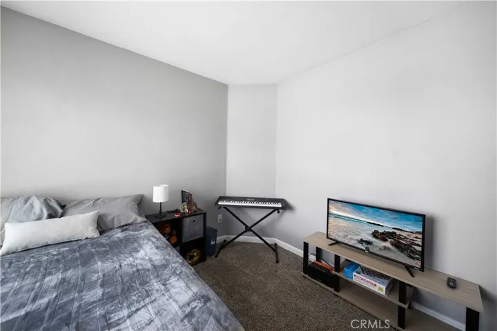 8825 Peach Avenue, California City, California 93505