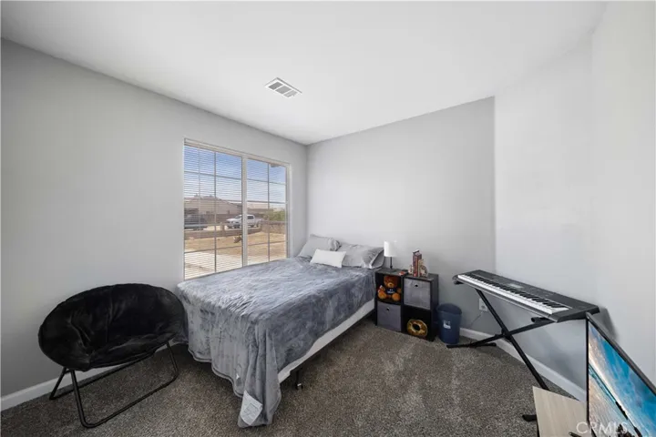 8825 Peach Avenue, California City, California 93505