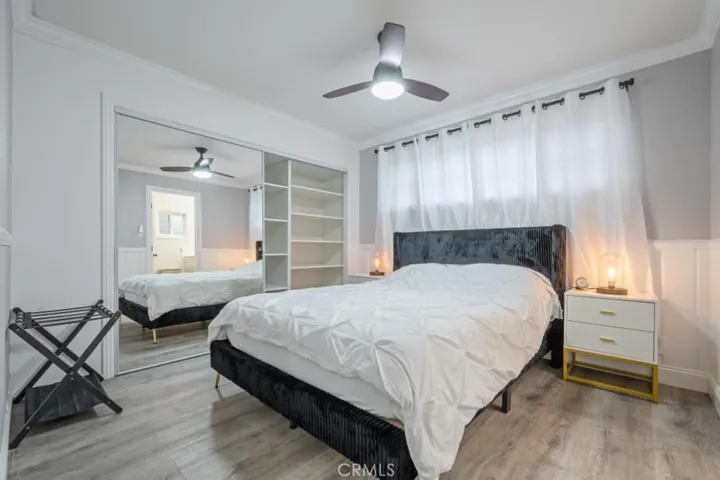 6960 Encino, Lake Balboa, California 91406