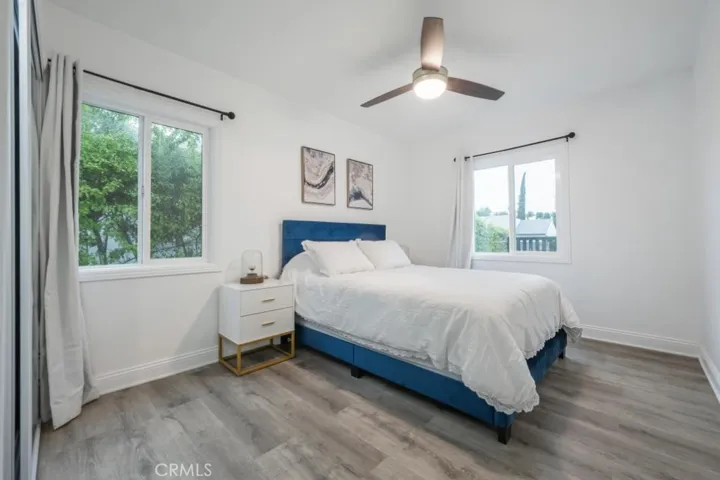 6960 Encino, Lake Balboa, California 91406