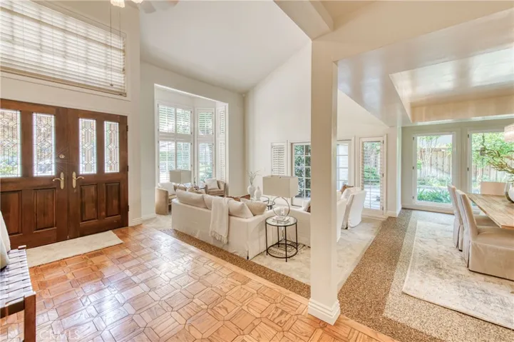 2727 W Bluff Avenue Unit 114, Fresno, California 93711