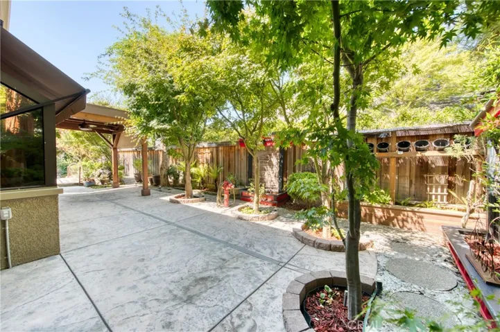 2727 W Bluff Avenue Unit 114, Fresno, California 93711