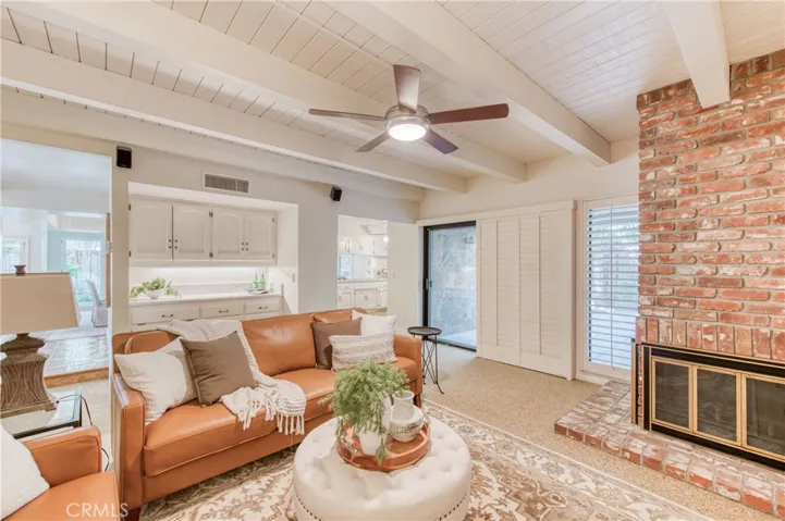 2727 W Bluff Avenue Unit 114, Fresno, California 93711