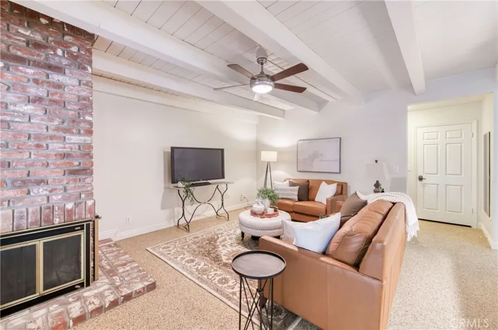 2727 W Bluff Avenue Unit 114, Fresno, California 93711
