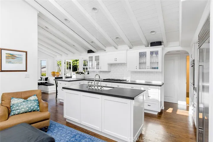 806 Emerald Bay, Laguna Beach, California 92651