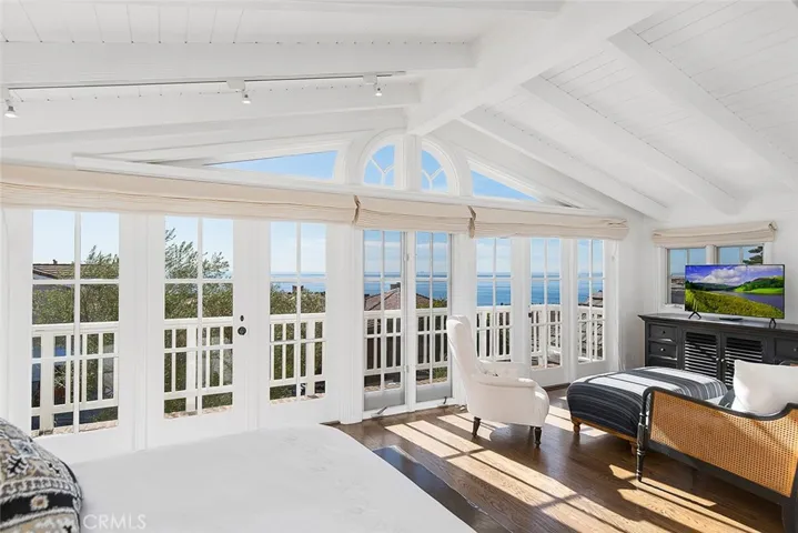806 Emerald Bay, Laguna Beach, California 92651