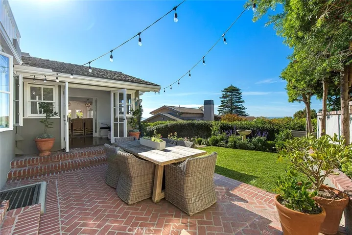 806 Emerald Bay, Laguna Beach, California 92651
