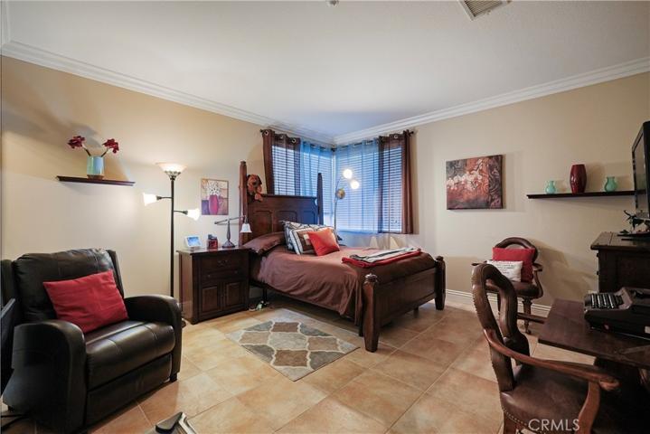 Mini - Suite downstairs
