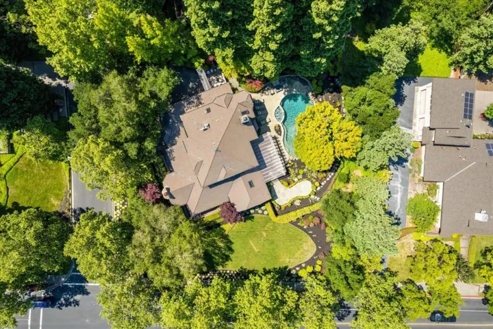 2 Blackhawk Club Court, Danville, California 94506