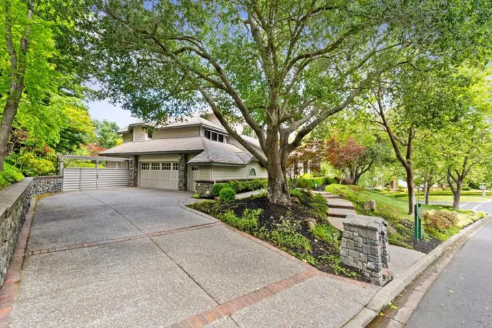 2 Blackhawk Club Court, Danville, California 94506