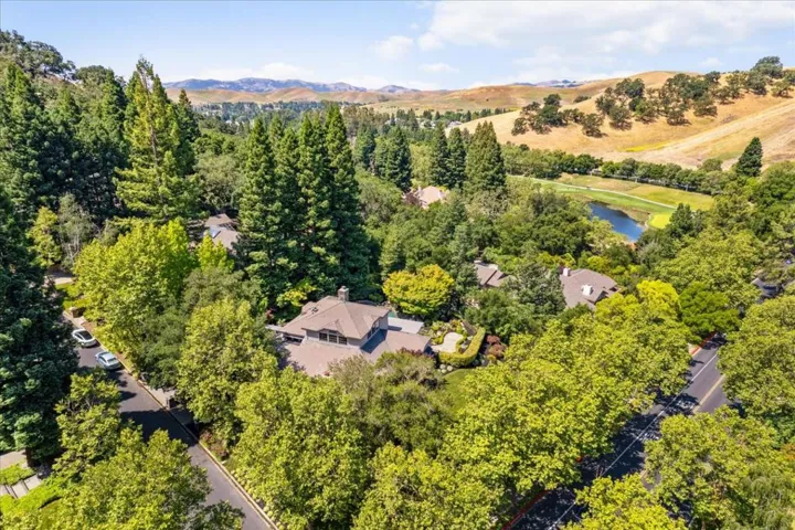2 Blackhawk Club Court, Danville, California 94506