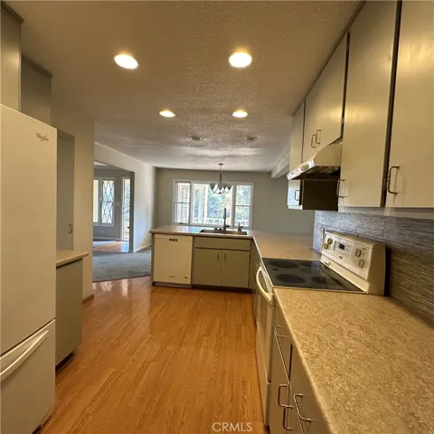 1295 Central Park Avenue, Lakeport, California 95453
