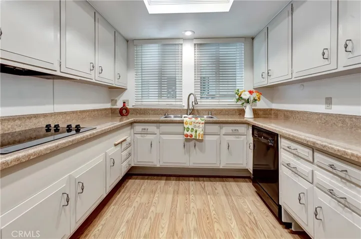 76 Calle Aragon Unit H, Laguna Woods, California 92637