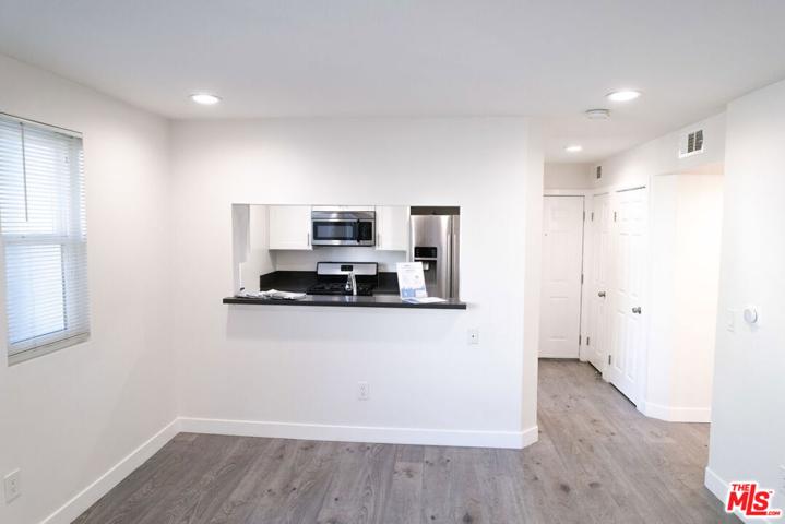 1943 Tamarind Avenue Unit 104, Los Angeles, California 90068
