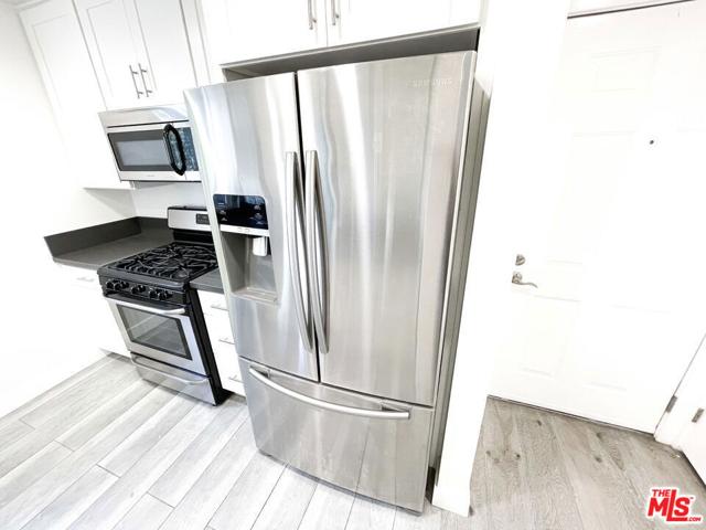 1943 Tamarind Avenue Unit 104, Los Angeles, California 90068