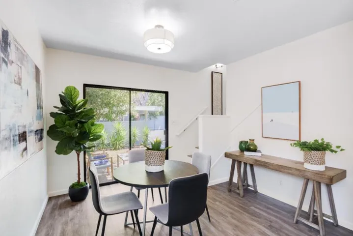 727729 Middlefield Road, Palo Alto, California 94301