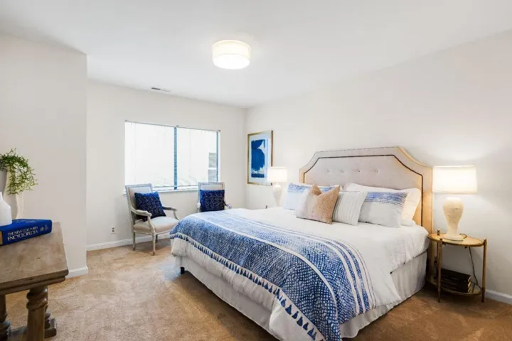 727729 Middlefield Road, Palo Alto, California 94301