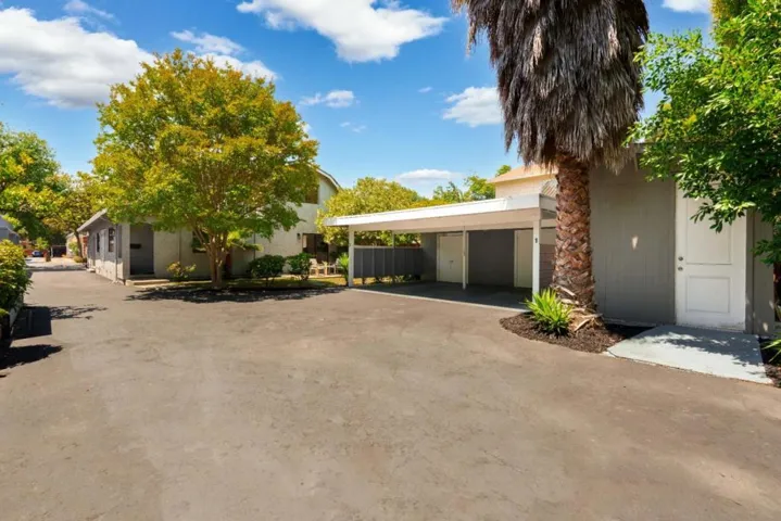 727729 Middlefield Road, Palo Alto, California 94301