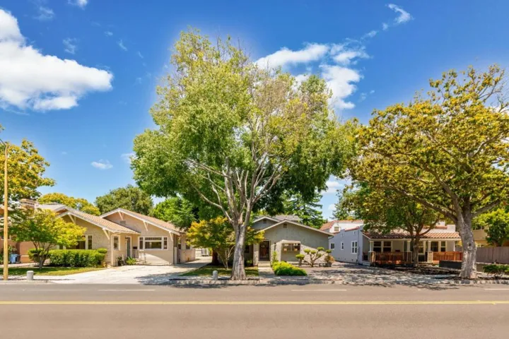 727729 Middlefield Road, Palo Alto, California 94301
