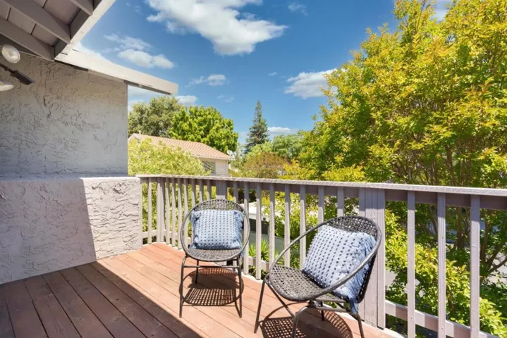 727729 Middlefield Road, Palo Alto, California 94301