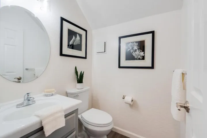 727729 Middlefield Road, Palo Alto, California 94301