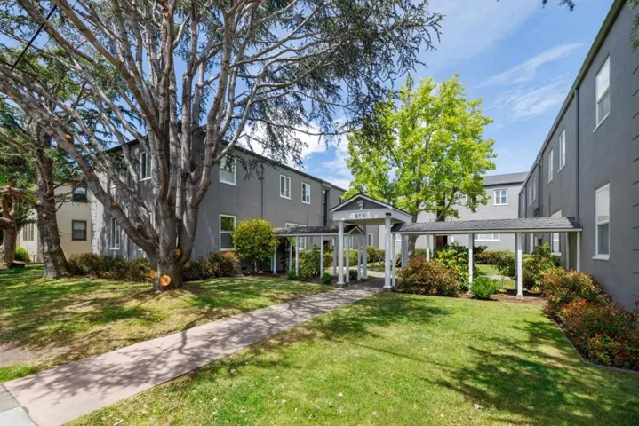 970 Magnolia Avenue, Millbrae, California 94030
