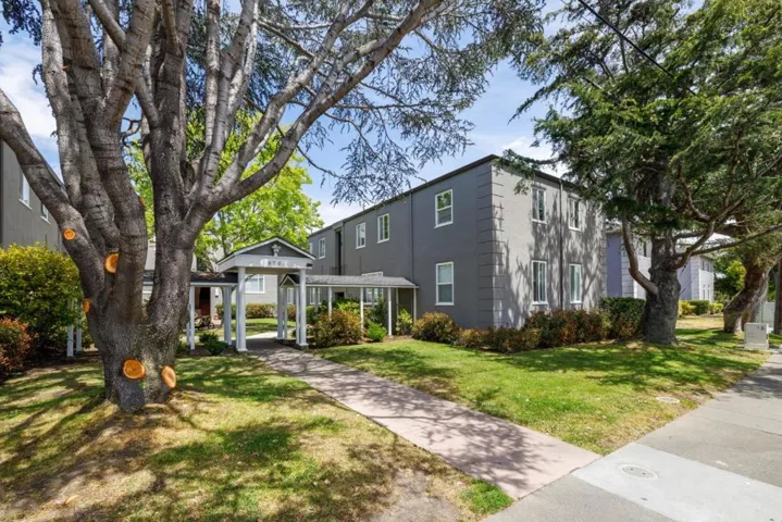 970 Magnolia Avenue, Millbrae, California 94030