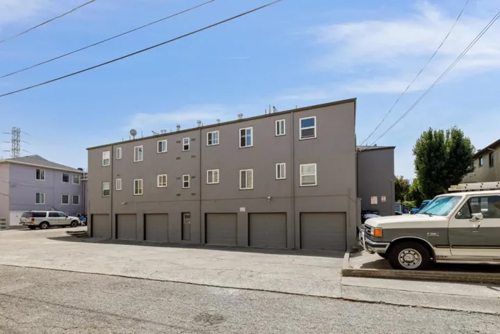 970 Magnolia Avenue, Millbrae, California 94030