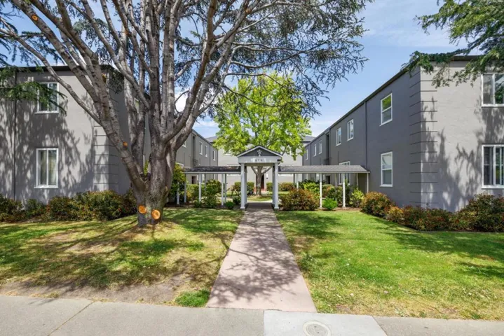 970 Magnolia Avenue, Millbrae, California 94030