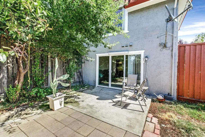 26897 Huntwood Avenue Unit 4, Hayward, California 94544