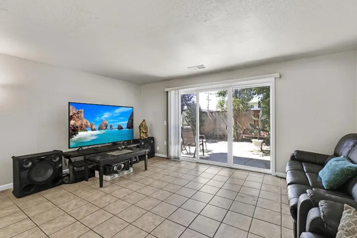 26897 Huntwood Avenue Unit 4, Hayward, California 94544