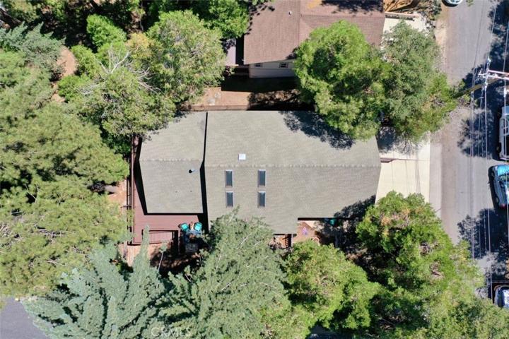 Secluded street-to-street lot yet close to neighbors too!