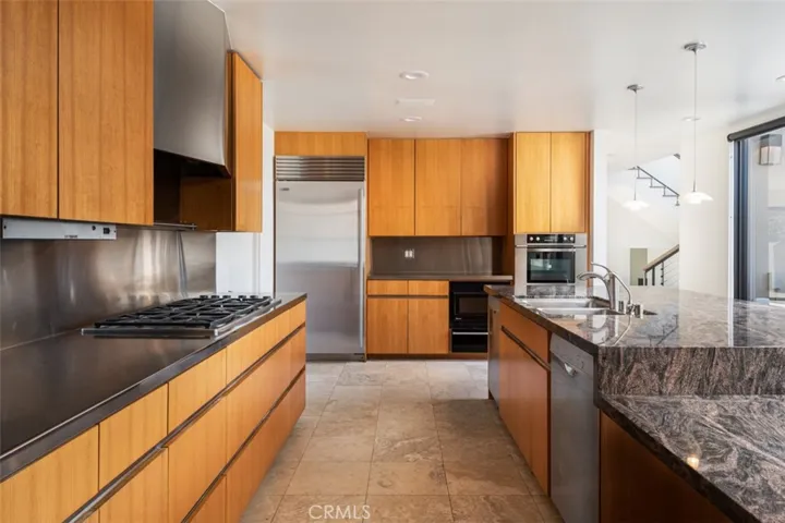 810 Emerald Bay, Laguna Beach, California 92651